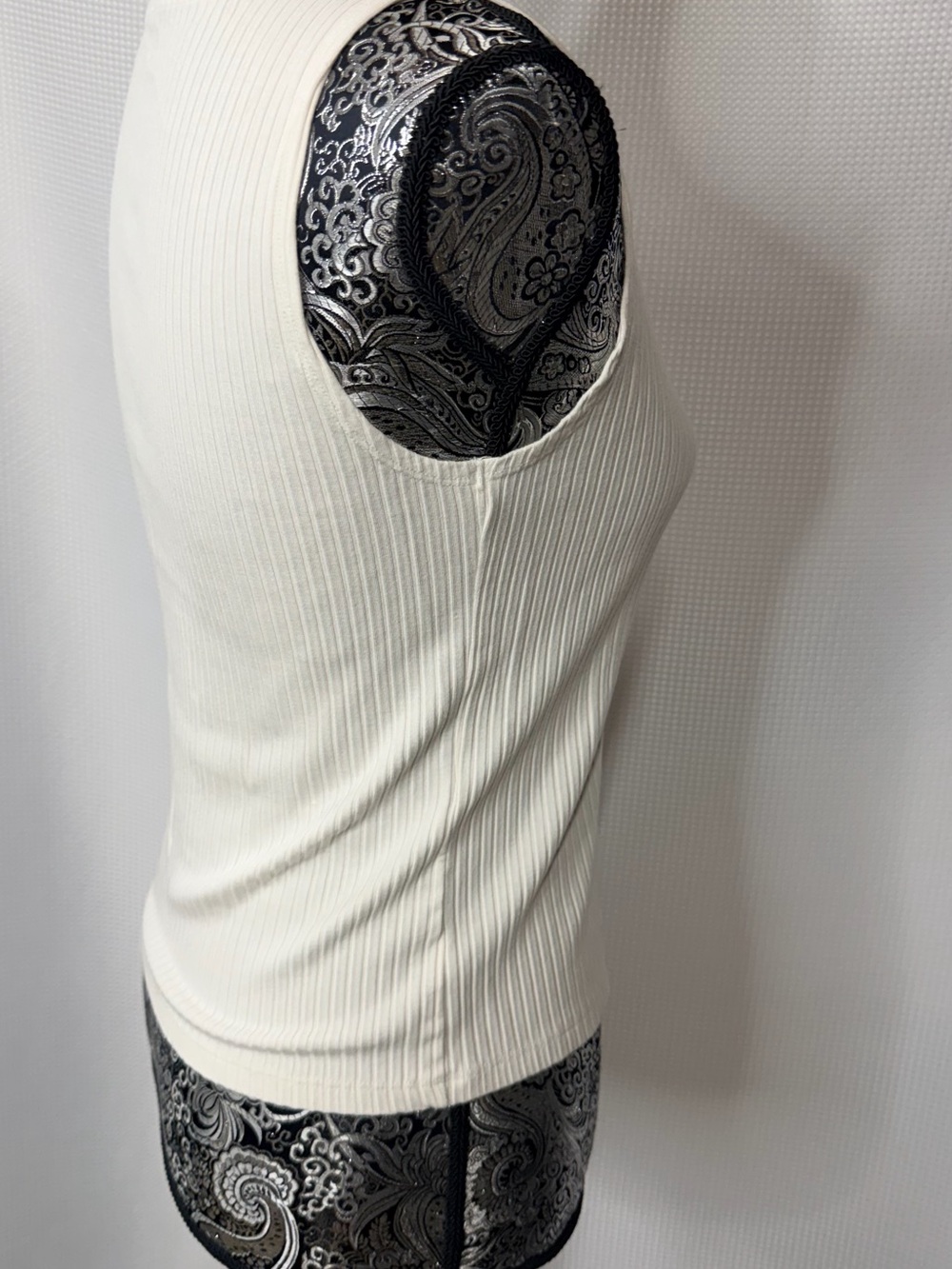 Abercrombie & Fitch Cream Ribbed Button-Front Tank - Picture 8 of 14